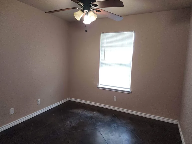 501 Straws Mill Rd — Photo 10