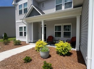 253 W Weatherbee Way, Hampstead, NC 28443