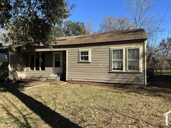 560 24th St, Beaumont, TX 77706