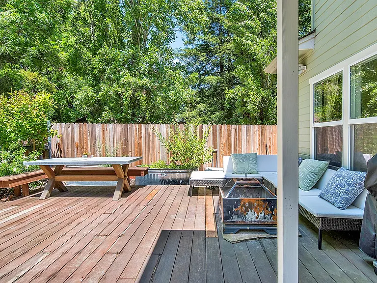 8150 Ragle Pl — Photo 11