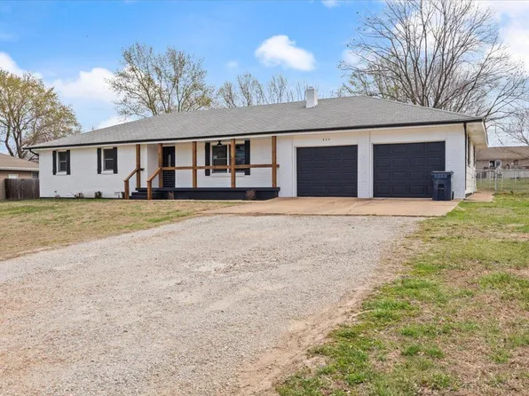 824 S Locust Street, Buffalo, MO 65622