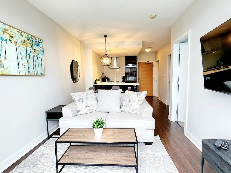 1777 W 7th Ave #814 — Photo 7