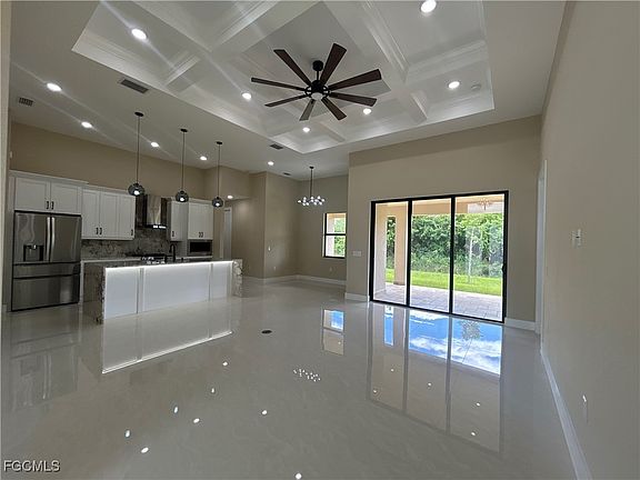 4th image of 2820 NW 25th St