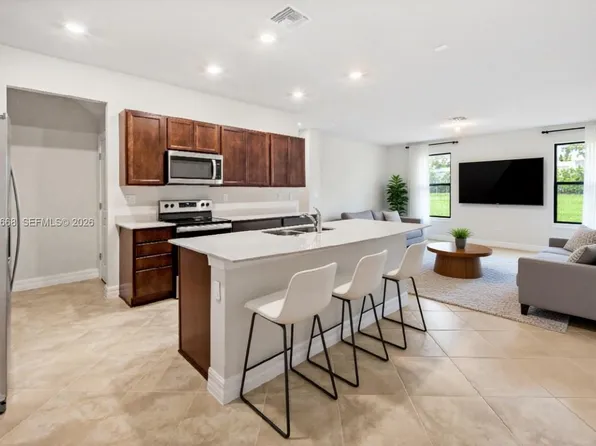 4488 Appleton Cir E, Fort Lauderdale, FL 33309