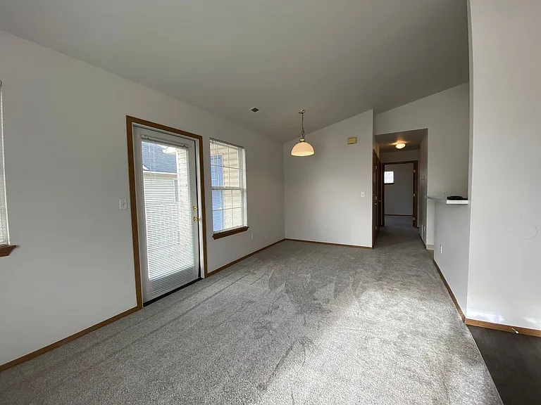 145 N 18th E #G27 — Photo 13