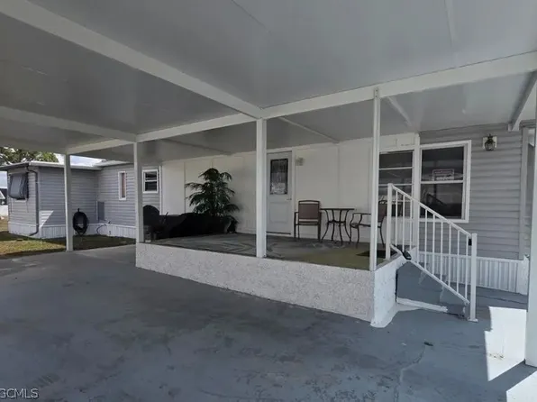 841 Winterest Dr, North Fort Myers, FL 33917