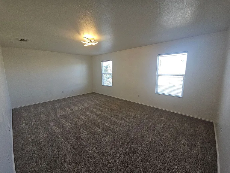 1432 Lauren Dr — Photo 17