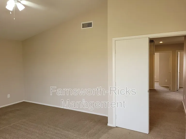 1270 W Flintlock Way — Photo 25