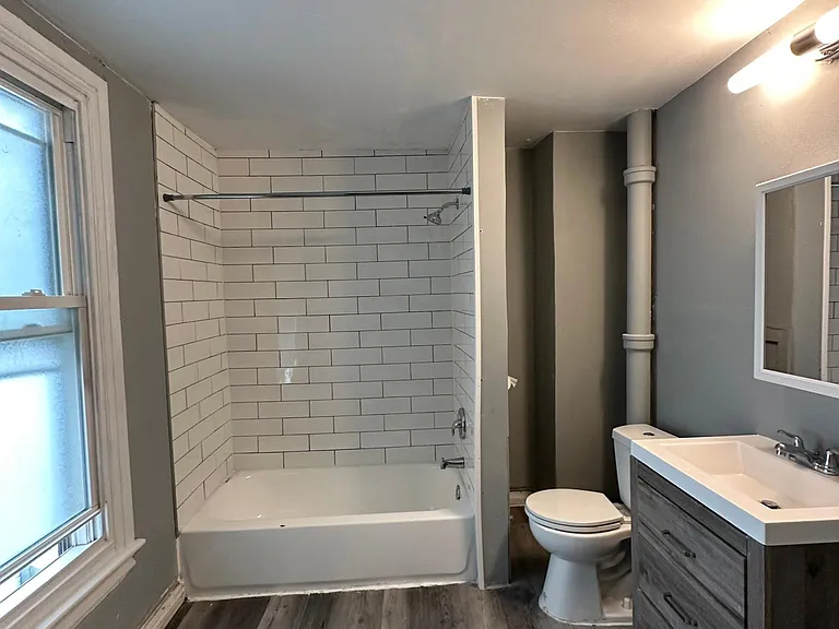 134 N Penn St — Photo 10