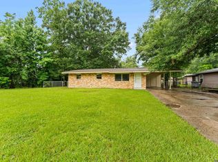 2421 McHugh Rd, Baker, LA 70714