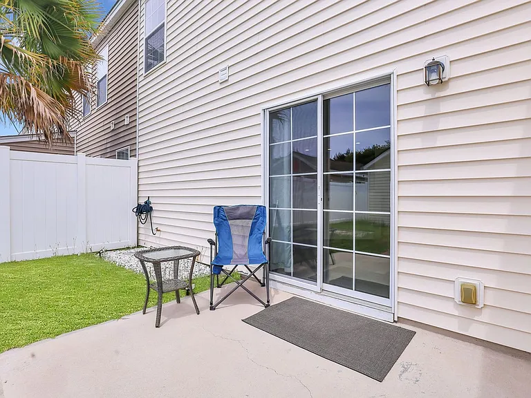 51 Fairgreen St — Photo 30