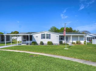 6019 Ridgeway Dr, Zephyrhills, FL 33542