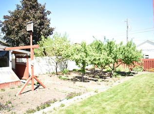 Walnut St, Sandpoint, ID 83864