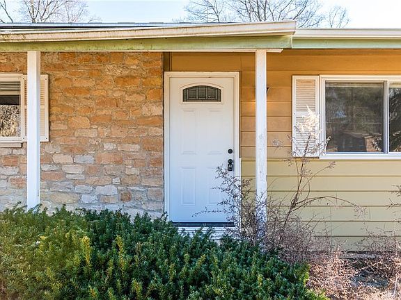 4th image of 71 Upper Hillside Dr