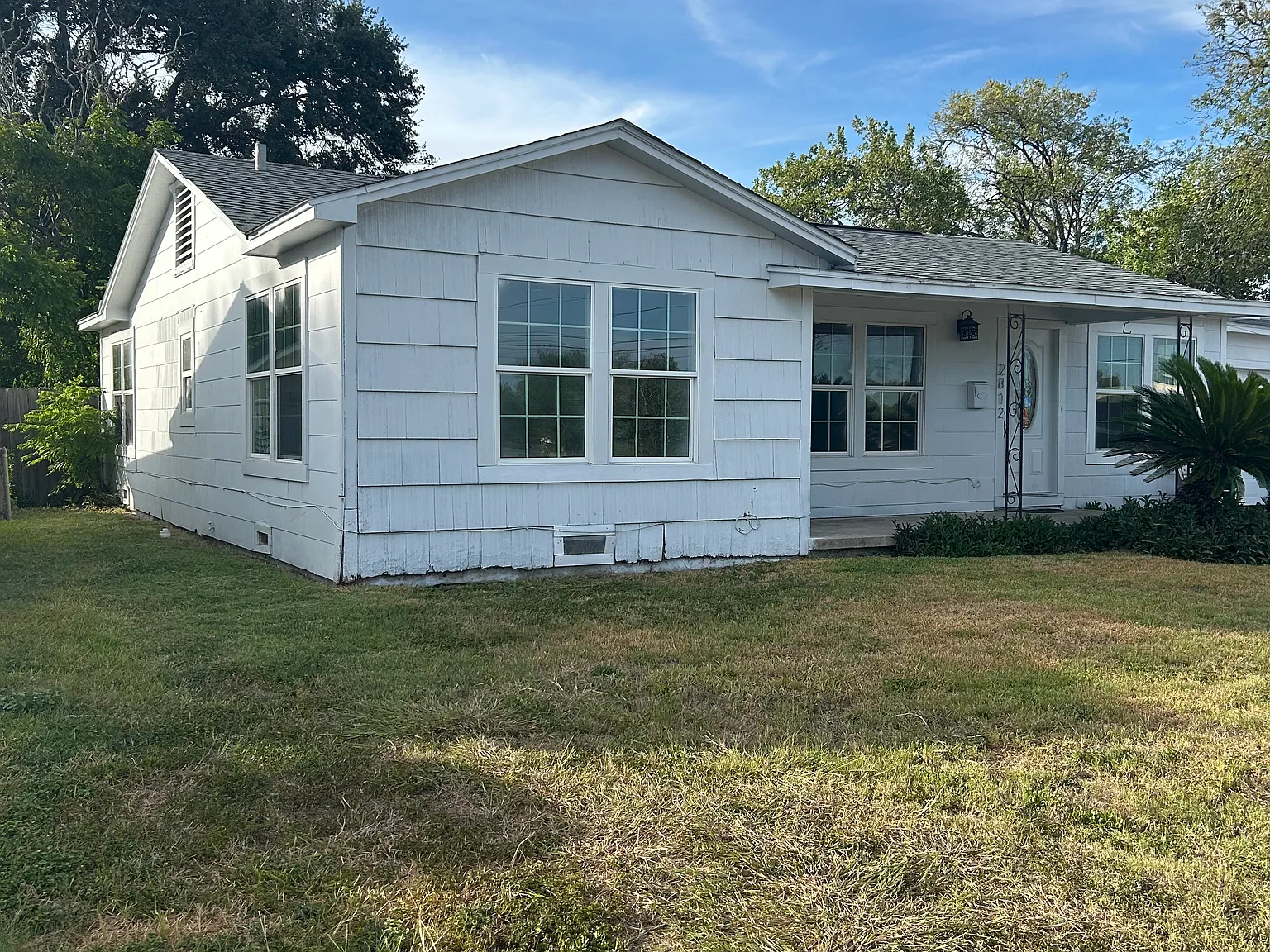 3 bed, 1290 sqft, $1,500 — Photo 2