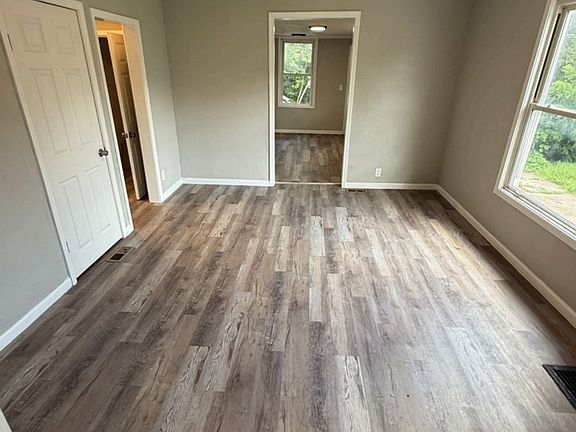 5th image of 1407 Fremont Ave