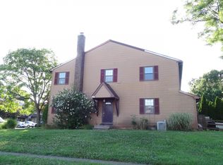 975 Gates Pl, Warminster, PA 18974