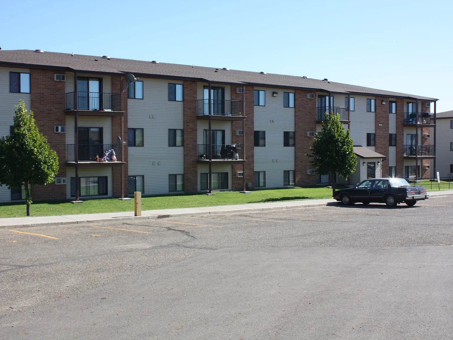 Calgary Apartments — Photo 4