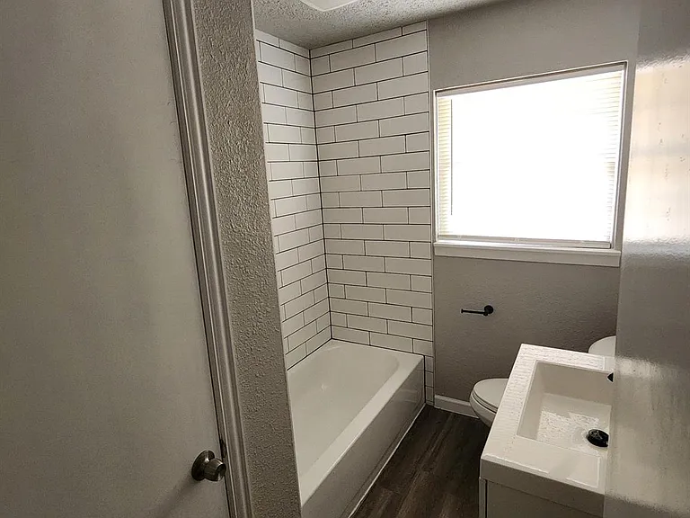 610 Tovrea Rd — Photo 8