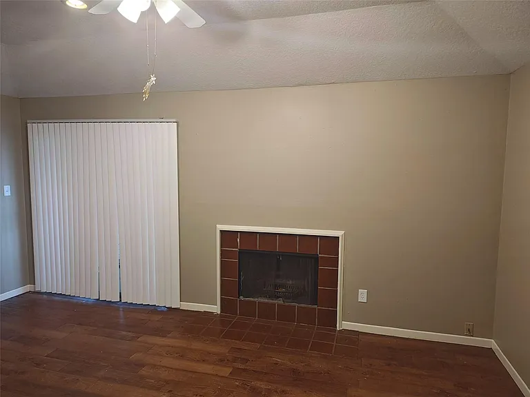 11514 Meadow Ln #D — Photo 3