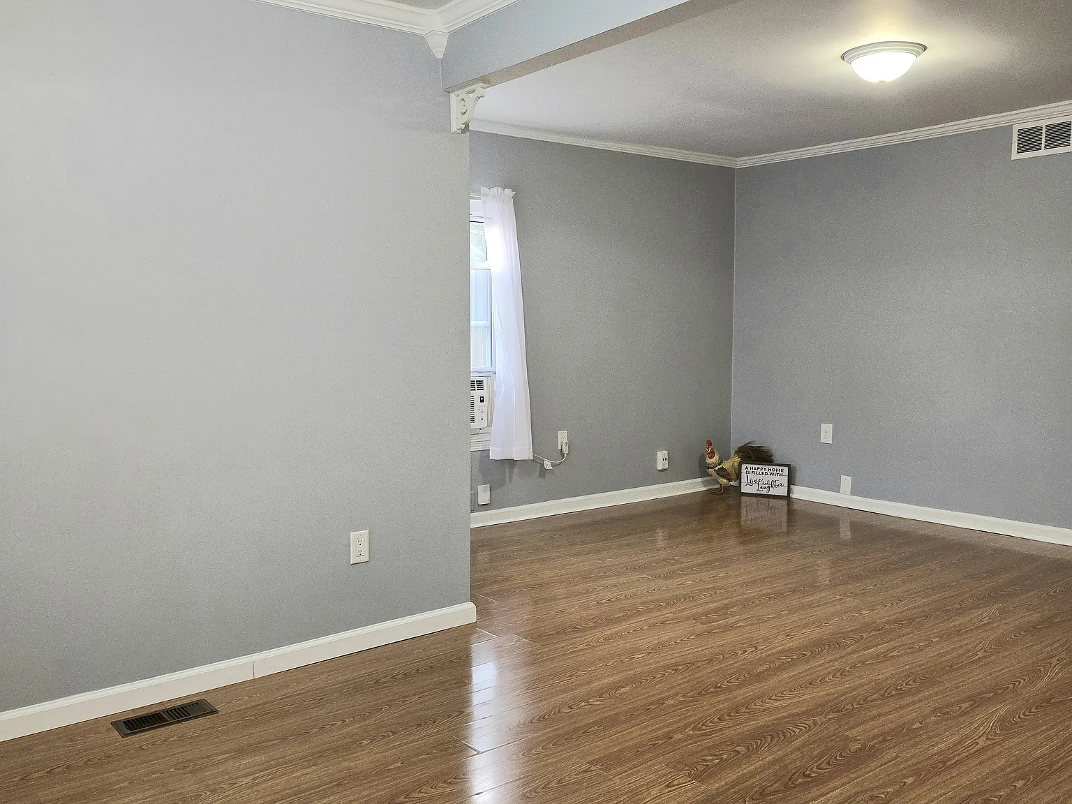 3 bed, 1.5 bath, 890 sqft, $1,790 — Photo 4