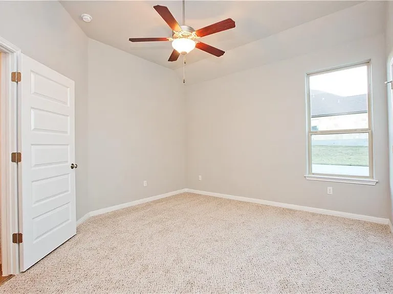 337 Chisholm Trl — Photo 9