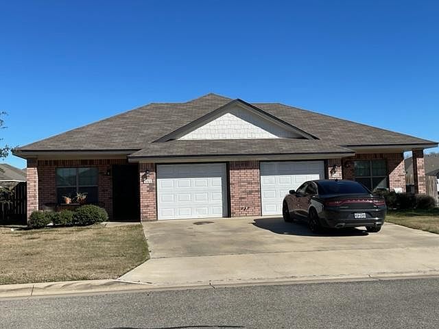 1st image of 511 Kendra Dr #B