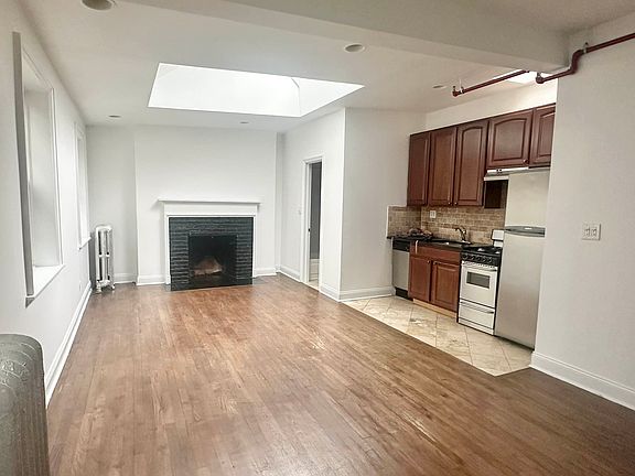 4th image of 20 Commerce St APT 4C