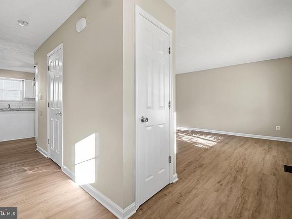 3rd image of 3806 Longley Rd