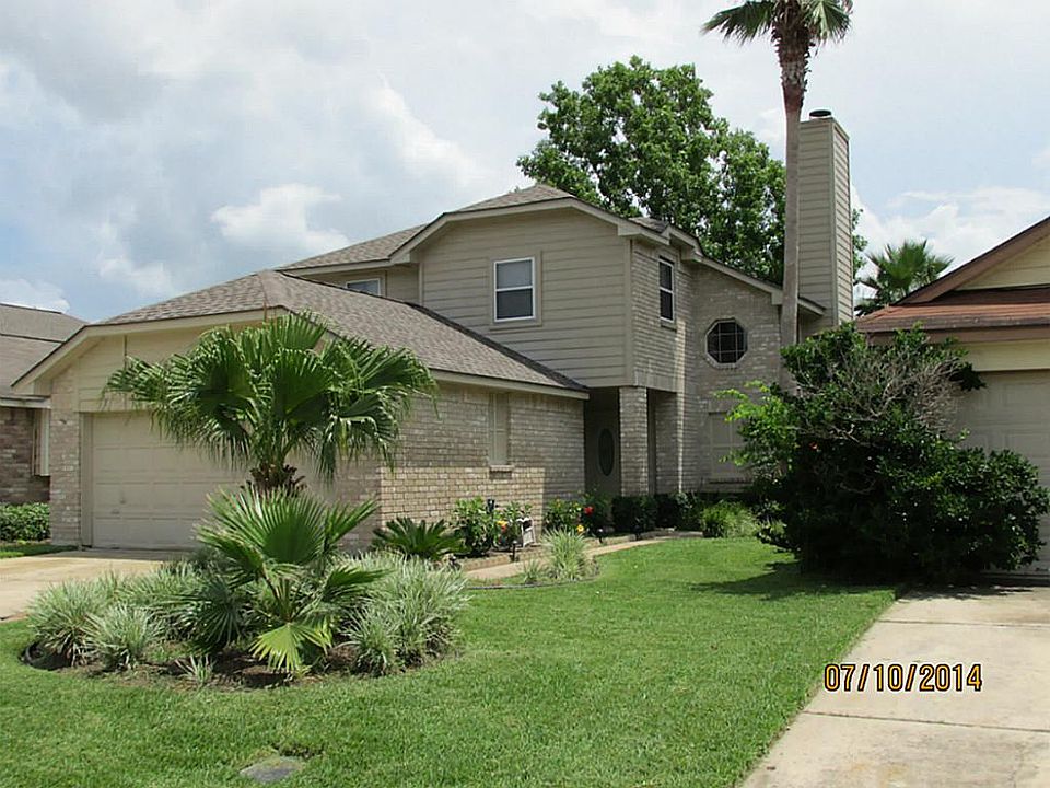1st image of 18230 Beaverdell Dr
