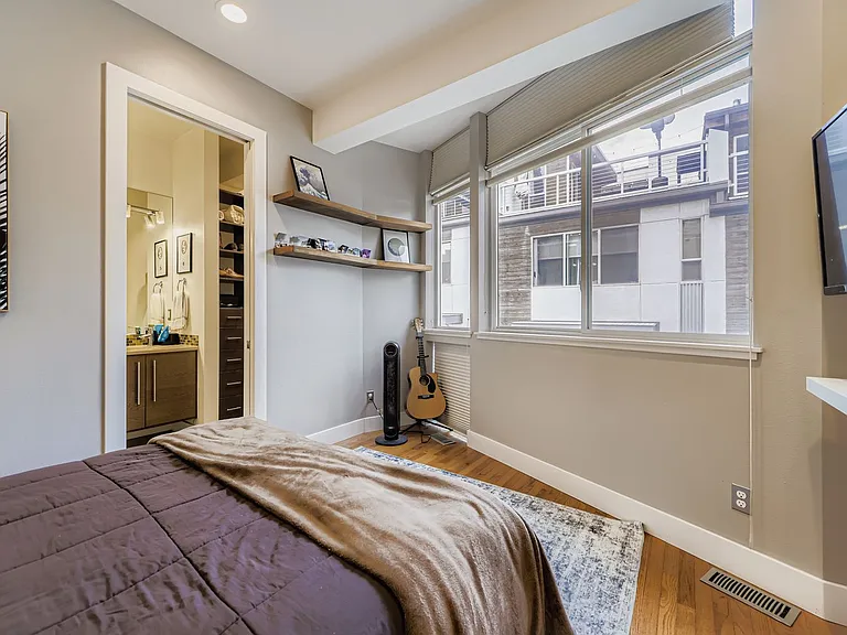 2115 W 32nd Ave #3 — Photo 15