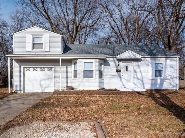 11412 W 68th Pl, Shawnee, KS 66203