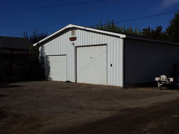 30 x 30  finished shop 