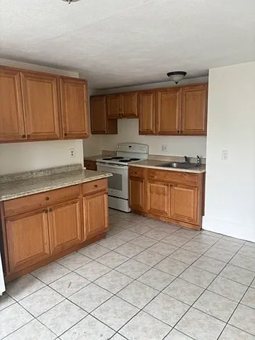 27 Salem St #2L — Photo 11