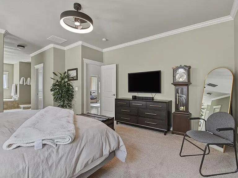553 E Forest Ridge Dr — Photo 8