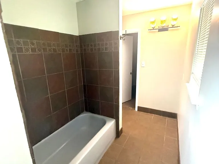 6319 Pinebrook Dr — Photo 11