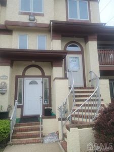 306 Michael Ct, Woodbridge, NJ, 07095