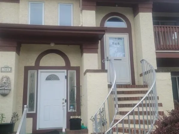 306 Michael Ct, Woodbridge, NJ 07095