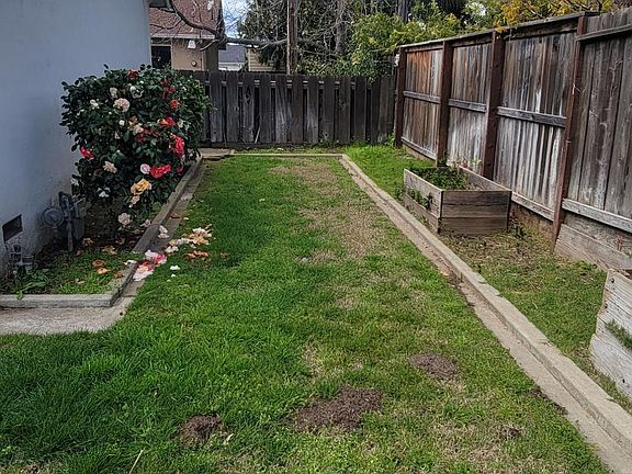 5th image of 1415 Vista Dr