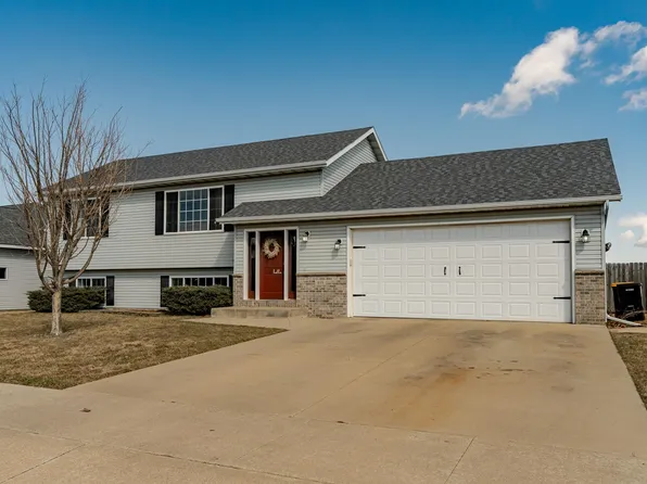819 4th St NE, Byron, MN 55920