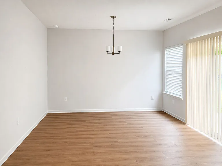 1144 Thayer Glen Ct — Photo 5