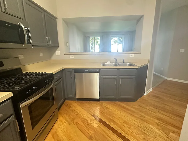 3022 Kentshire Cir #3022 — Photo 6