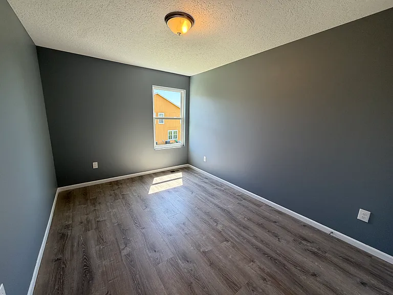 3013 NW Camellia Ct — Photo 11