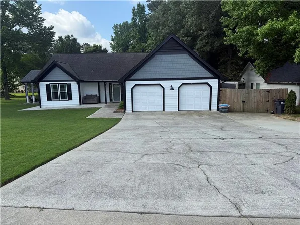 2303 Condor Dr, Lawrenceville, GA 30044
