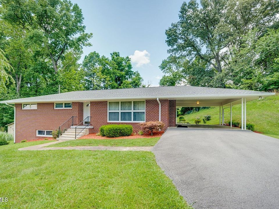 1st image of 912 Spring Valley Dr