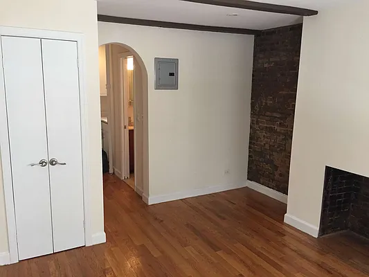 Rented by Sky Management | media 55