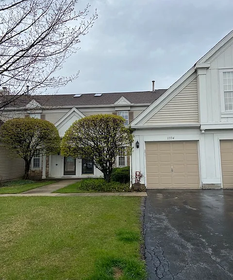 1334 Longacre Ln — Photo 1