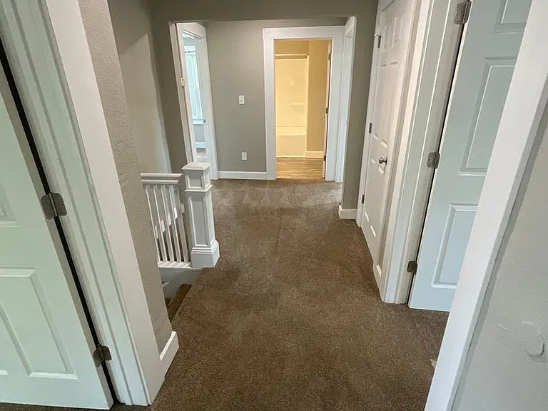 407 N Dunn St — Photo 15