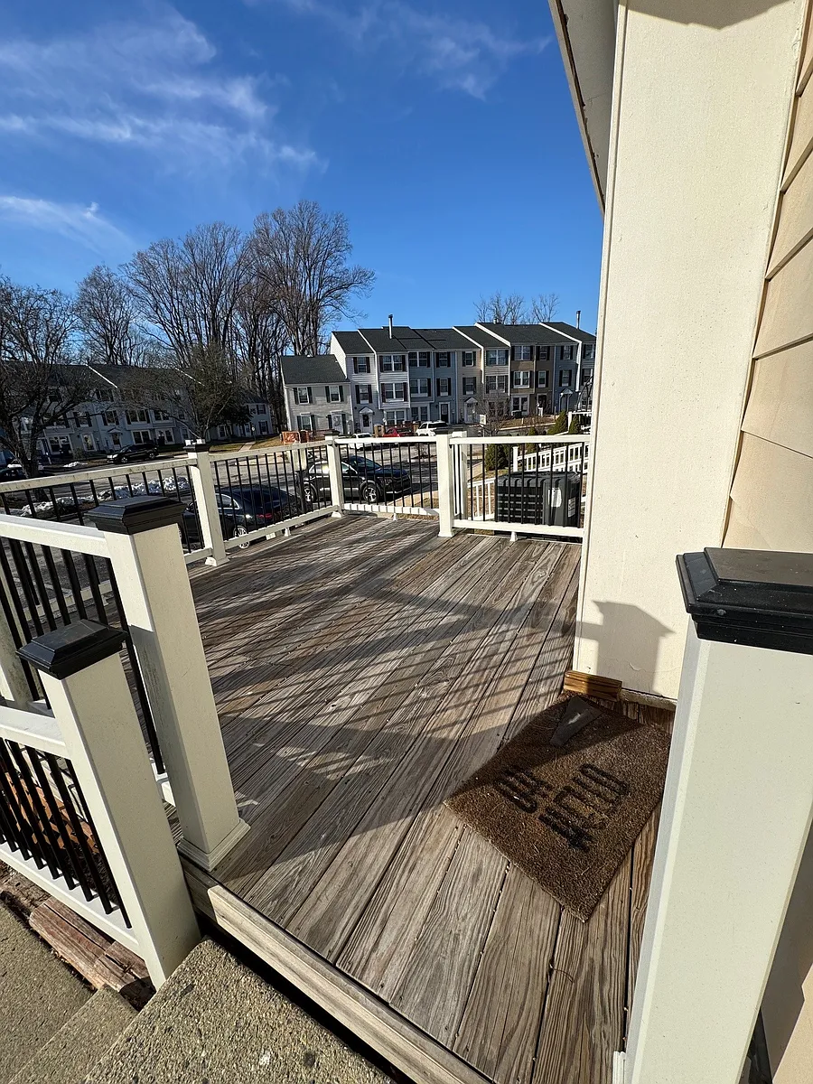 Building Photo - 2711 Greenwood Dr