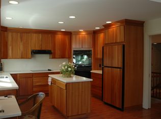 35 Woodbury Pl, Rochester, NY 14618